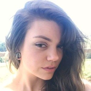 Meet your Posher, Leah